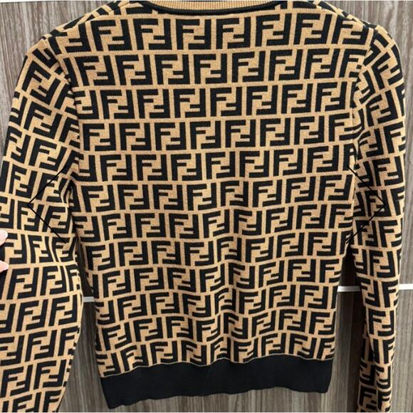 *AUTHENTIC* Fendi - Logo L/S Crewneck Knit Sweater - Picture 8 of 10